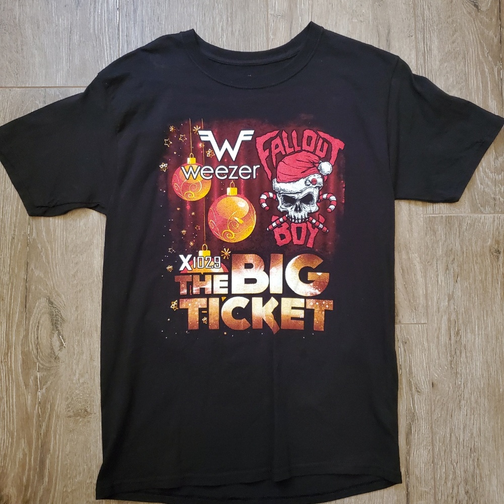 14' Concert Tee - Weezer, Fallout Boy + many more